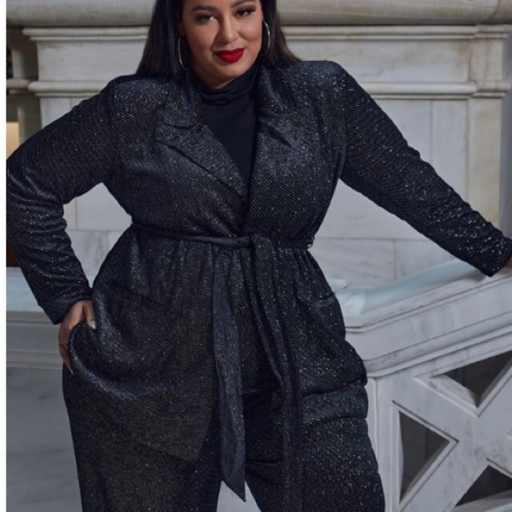 ELOQUII Black Velvet Robe Suit